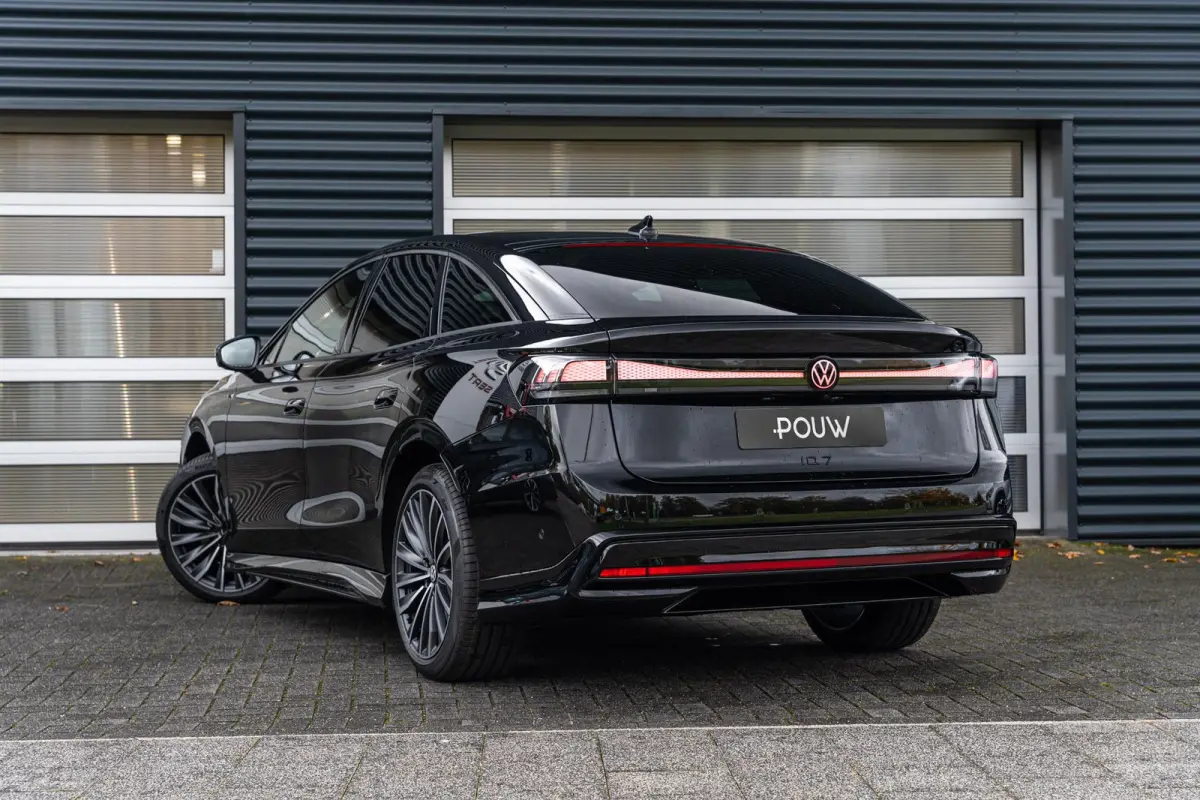 286pk Pro Limited Edition 77 kWh | Trekhaak Wegklapbaar