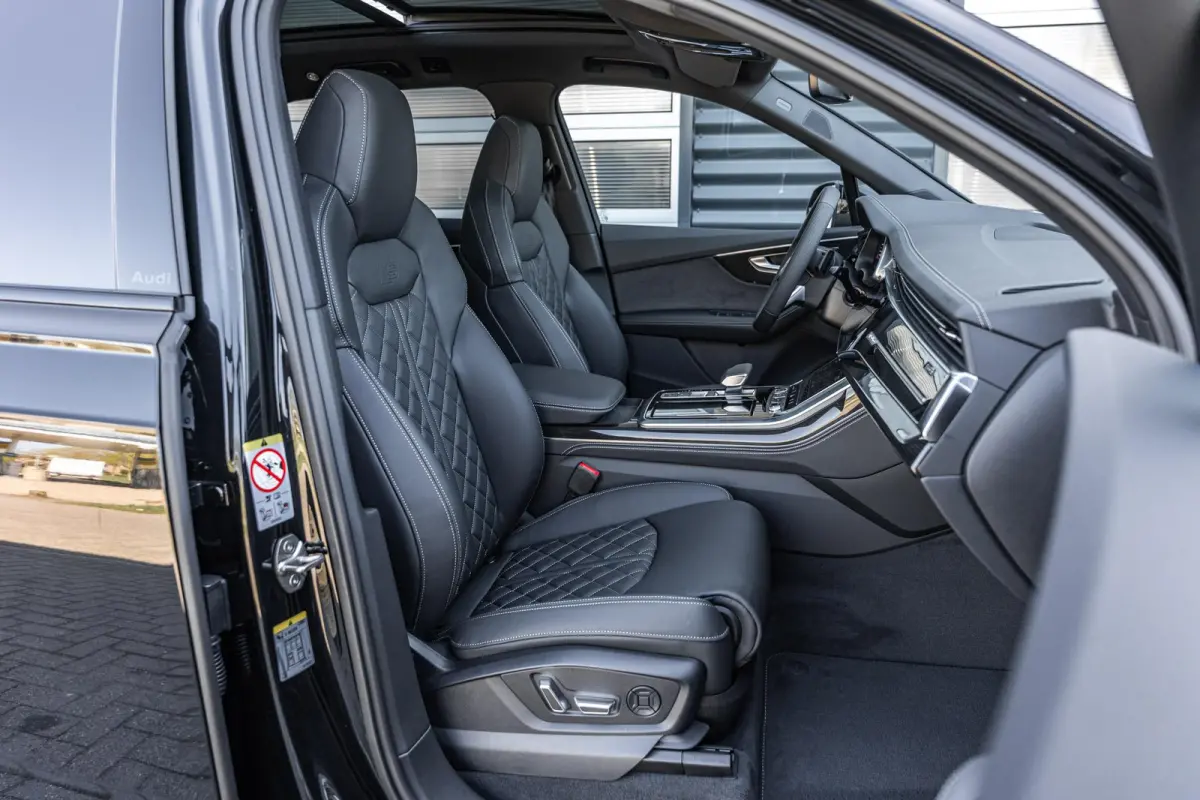 55 TFSI 394pk e quattro Pro Line S | Vierwielbesturing | Panoramadak | Bang & Olufsen Premium 3D