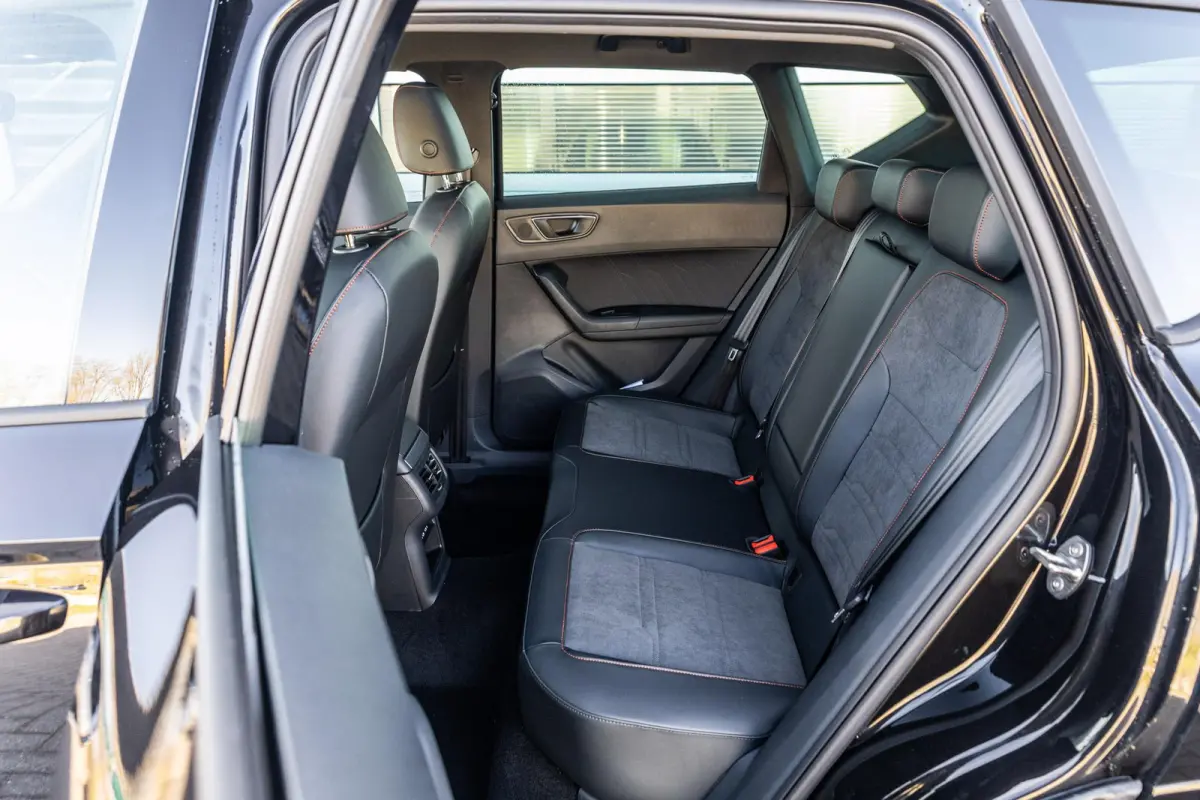1.5 TSI 150pk DSG FR Business Intense | Panoramadak | Exclusive 19 Inch
