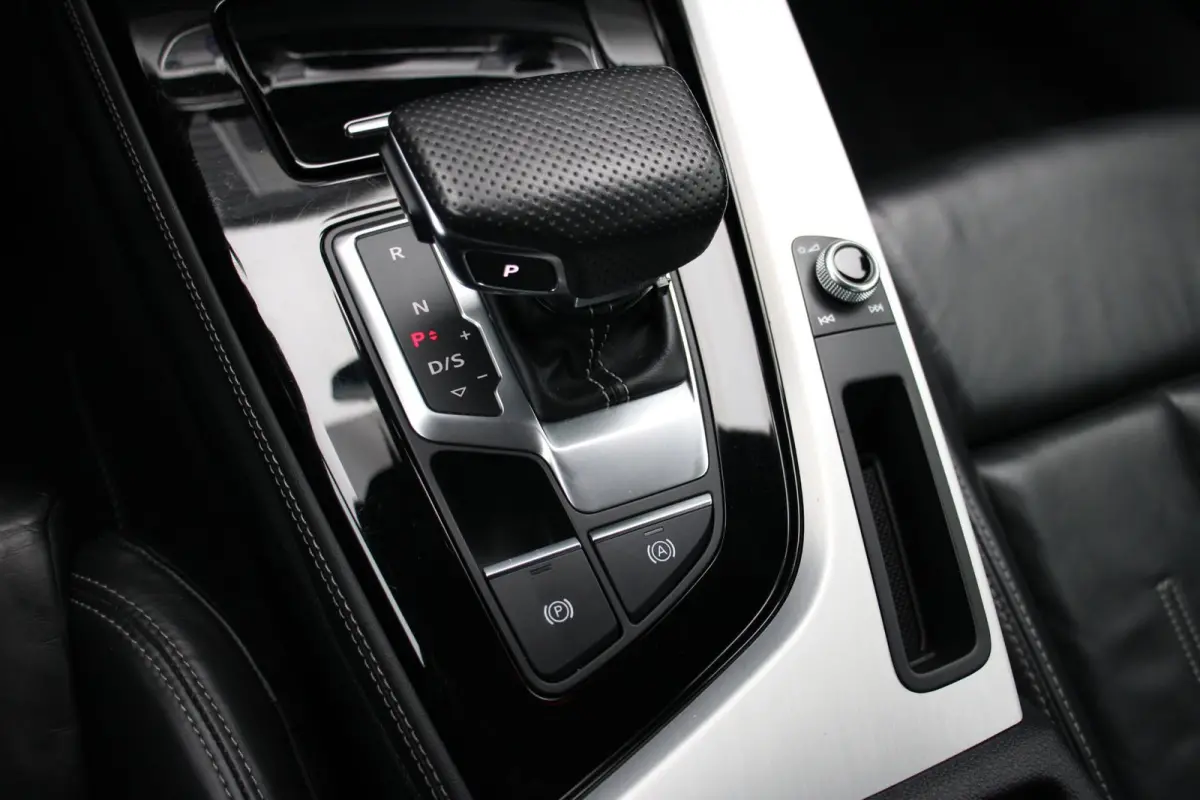 40 TFSI 204pk S-tronic S Edition | Lederen Sportstoelen | Achteruitrijcamera | Stoelverwarming | Keyless | Dodehoek Sensor | Apple Carplay & Android Auto