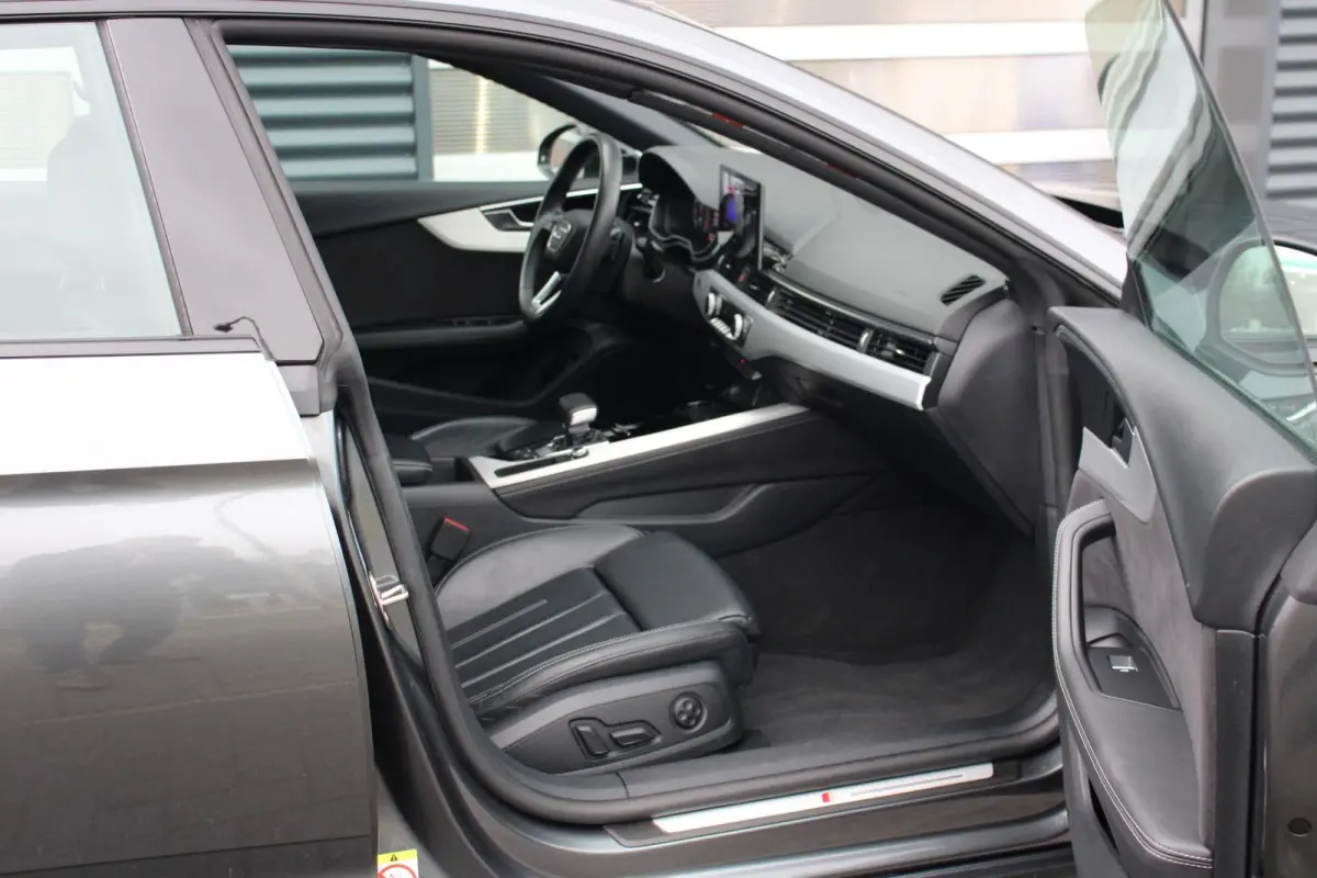 40 TFSI 204pk S-tronic S Edition | Lederen Sportstoelen | Achteruitrijcamera | Stoelverwarming | Keyless | Dodehoek Sensor | Apple Carplay & Android Auto