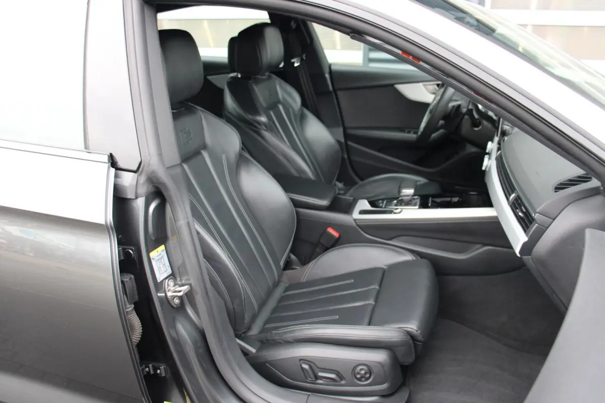 40 TFSI 204pk S-tronic S Edition | Lederen Sportstoelen | Achteruitrijcamera | Stoelverwarming | Keyless | Dodehoek Sensor | Apple Carplay & Android Auto