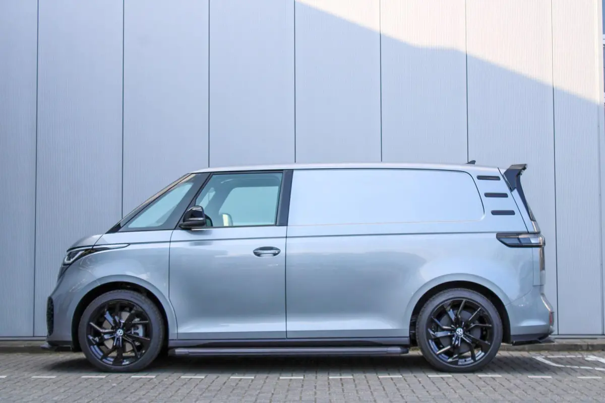 286pk 79 kWh | Trekhaak Wegklapbaar | Spoiler | 19" Velgen