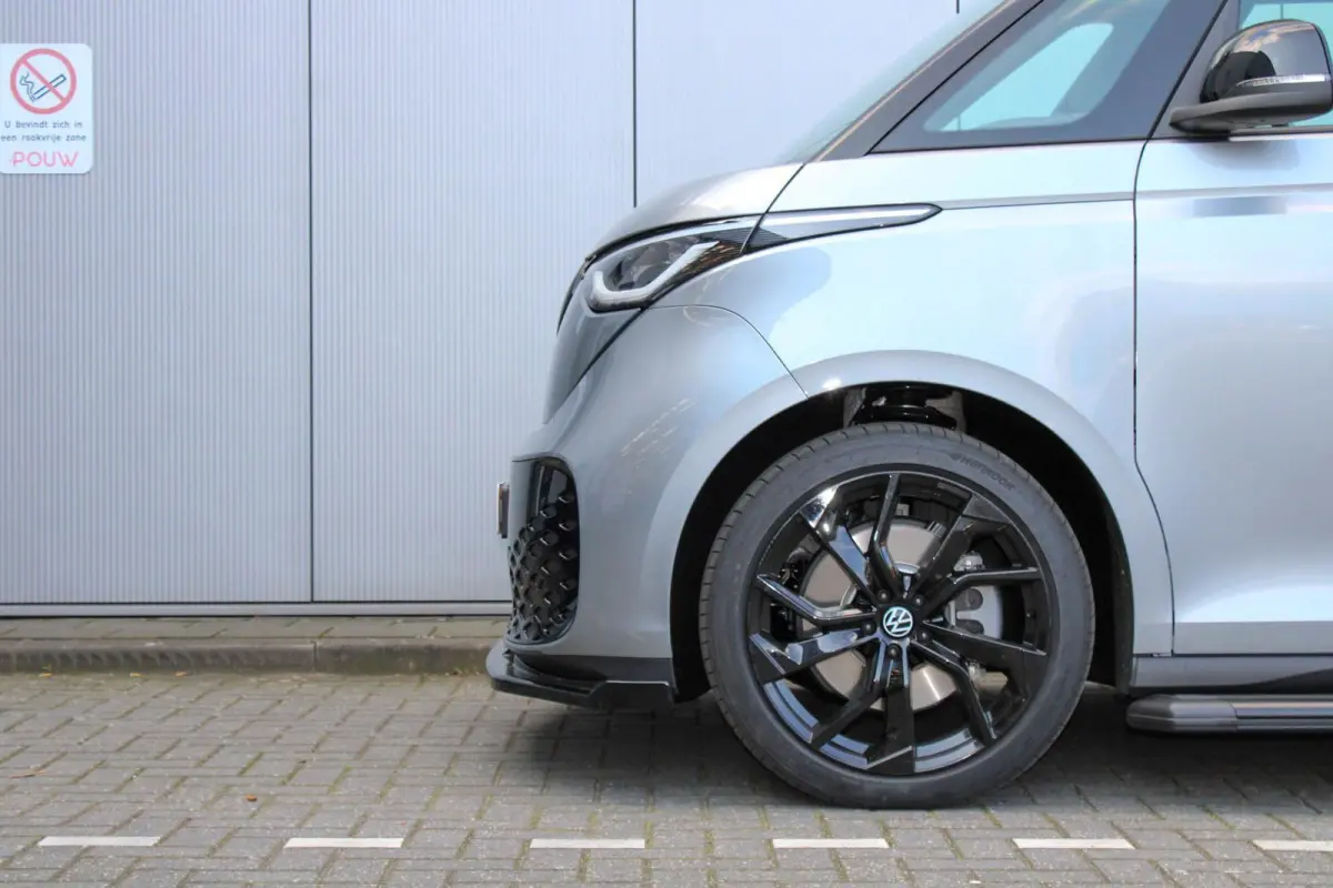 286pk 79 kWh | Trekhaak Wegklapbaar | Spoiler | 19" Velgen