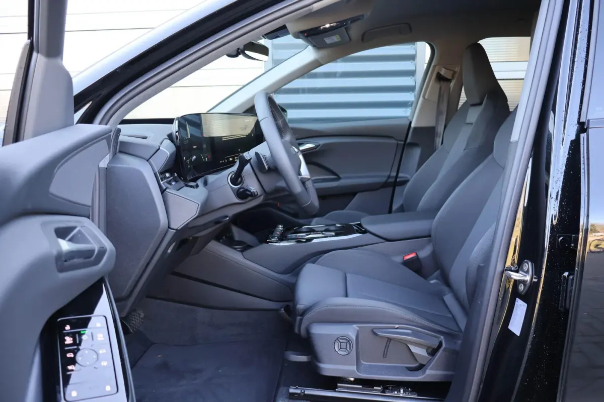 252pk Launch Edition 83 kWh | Tech Pakket | Sportstoelen