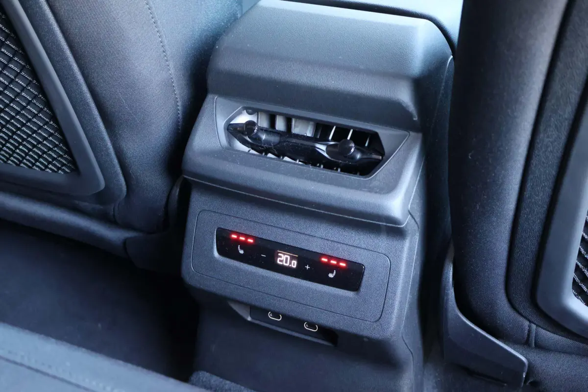 252pk Launch Edition 83 kWh | Tech Pakket | Sportstoelen
