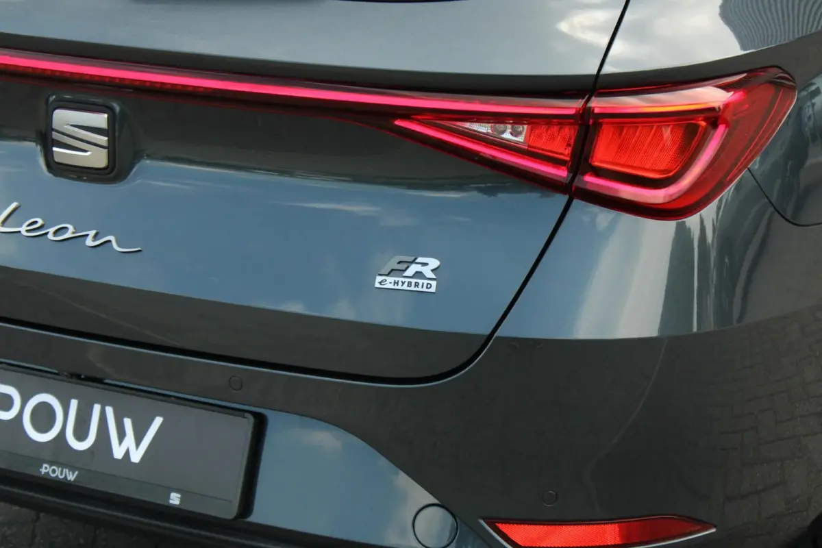 1.5 TSI 204pk DSG e-Hybrid FR Business | Panoramadak | Velgen 18''