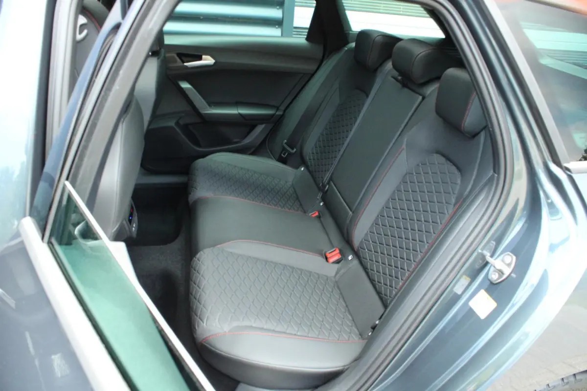 1.5 TSI 204pk DSG e-Hybrid FR Business | Panoramadak | Velgen 18''