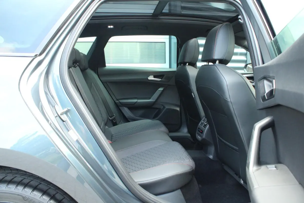 1.5 TSI 204pk DSG e-Hybrid FR Business | Panoramadak | Velgen 18''