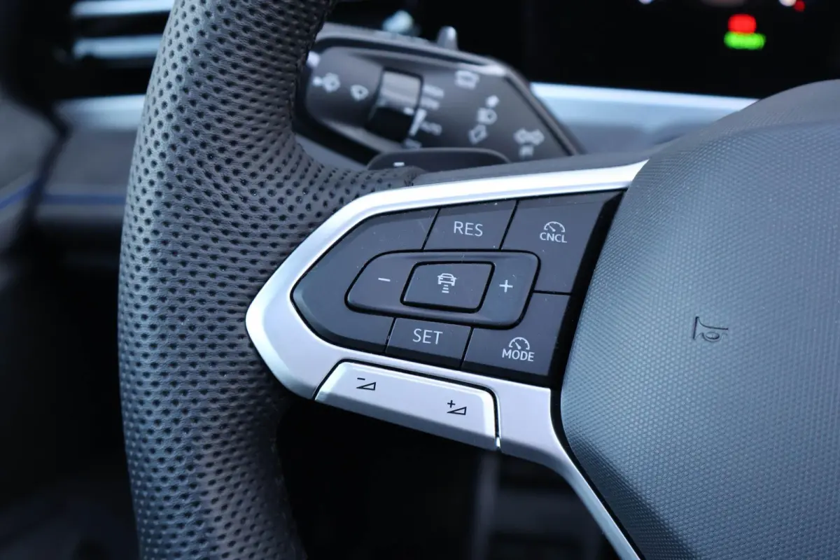 1.5 eTSI 150pk DSG R-Line Edition | Panoramdak | Black Style | Harman Kardon