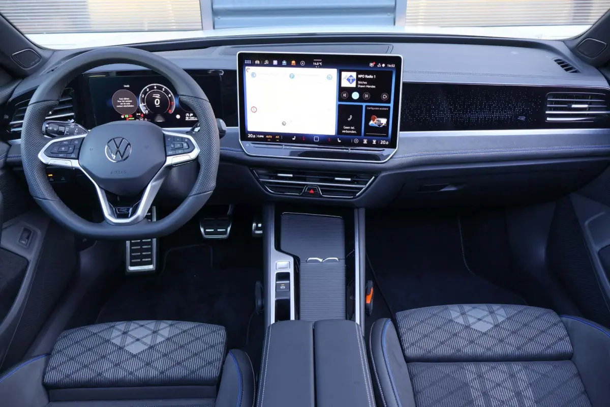 1.5 eTSI 150pk DSG R-Line Edition | Panoramdak | Black Style | Harman Kardon