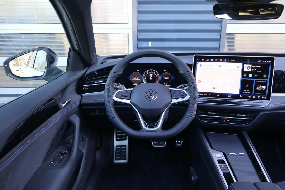 1.5 eTSI 150pk DSG R-Line Edition | Panoramdak | Black Style | Harman Kardon