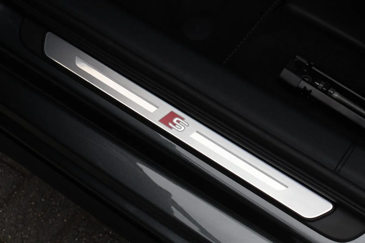 30 TFSI 115pk S Edition | Styling Pakket Carbon | 18" Velgen