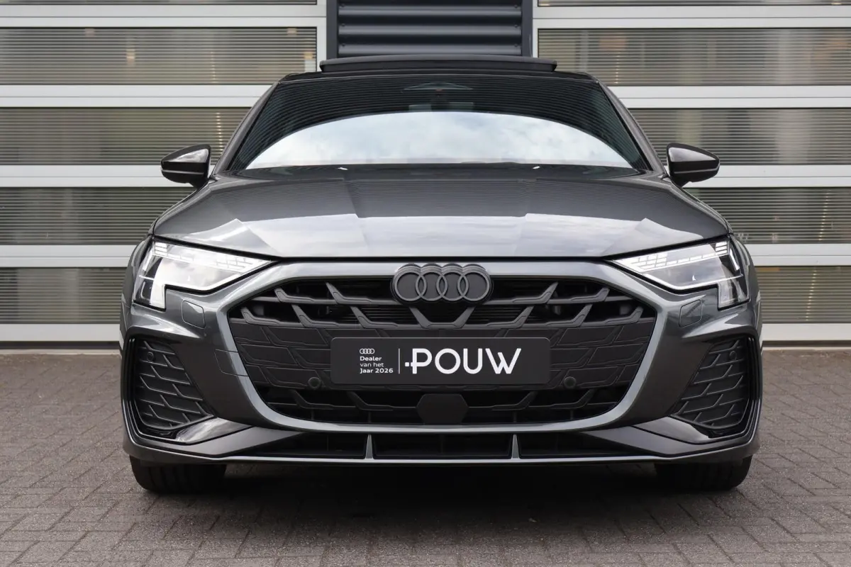 30 TFSI 115pk S Edition | Styling Pakket Carbon | 18" Velgen
