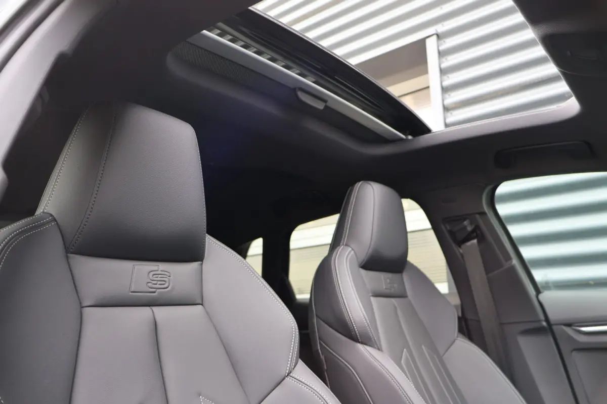 30 TFSI 115pk S Edition | Styling Pakket Carbon | 18" Velgen
