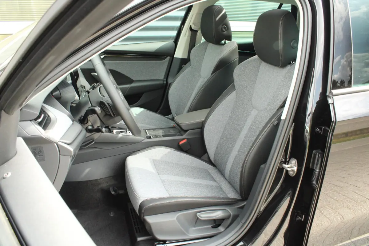 1.5 TSI 115pk DSG MHEV Business Edition | Panoramadak | Trekhaak | Head-up