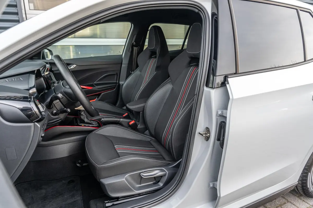 1.0 TSI 115pk DSG Monte Carlo | Voorstoelen Verwarmd | Apple Carplay/ Android Auto | Camera Achter | Cruise Control Adaptief