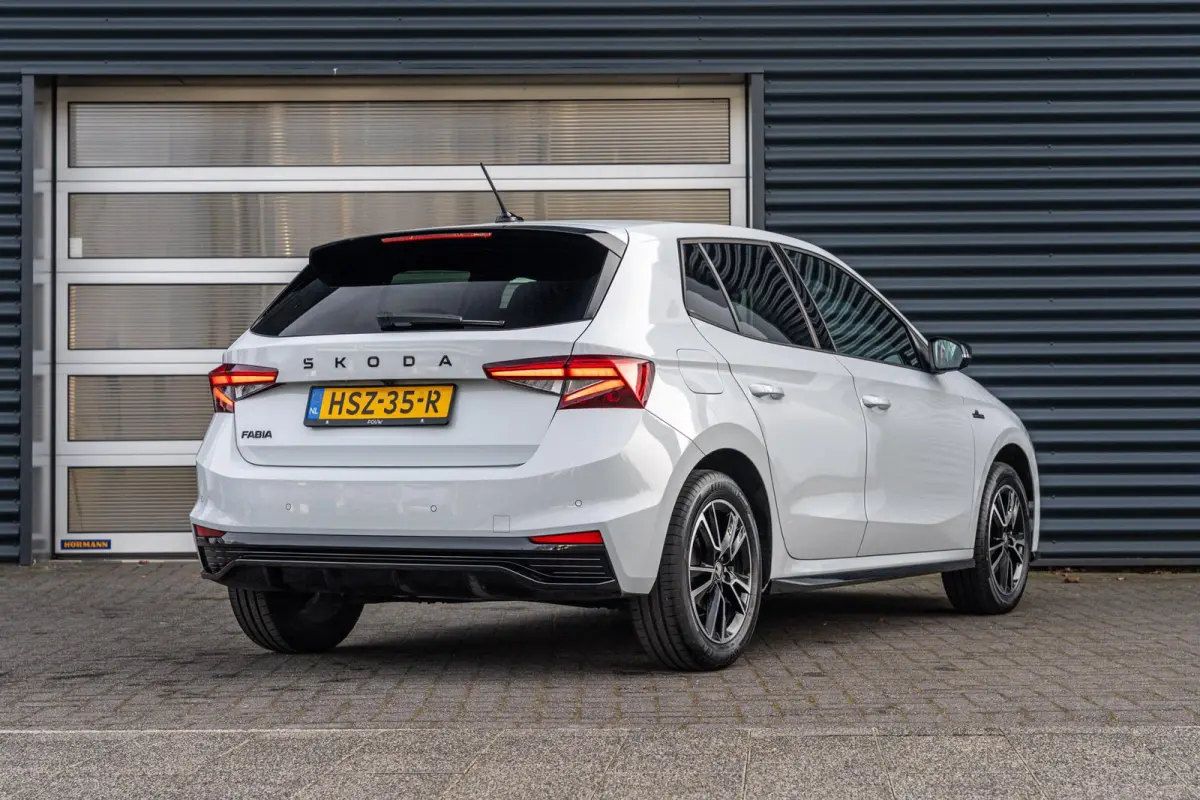 1.0 TSI 115pk DSG Monte Carlo | Voorstoelen Verwarmd | Apple Carplay/ Android Auto | Camera Achter | Cruise Control Adaptief