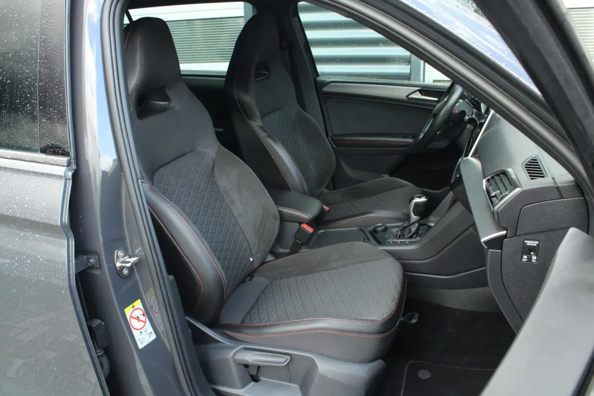 1.5 TSI 150pk DSG FR Business | Trekhaak | Elekt. Verstelbare Bestuurdersstoel | Navigatie | Camera Achter | Apple CarPlay/ Android Auto