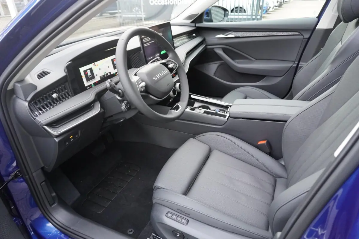 1.5 TSI 204pk PHEV Business Edition | Winter Pakket | 19" Velgen