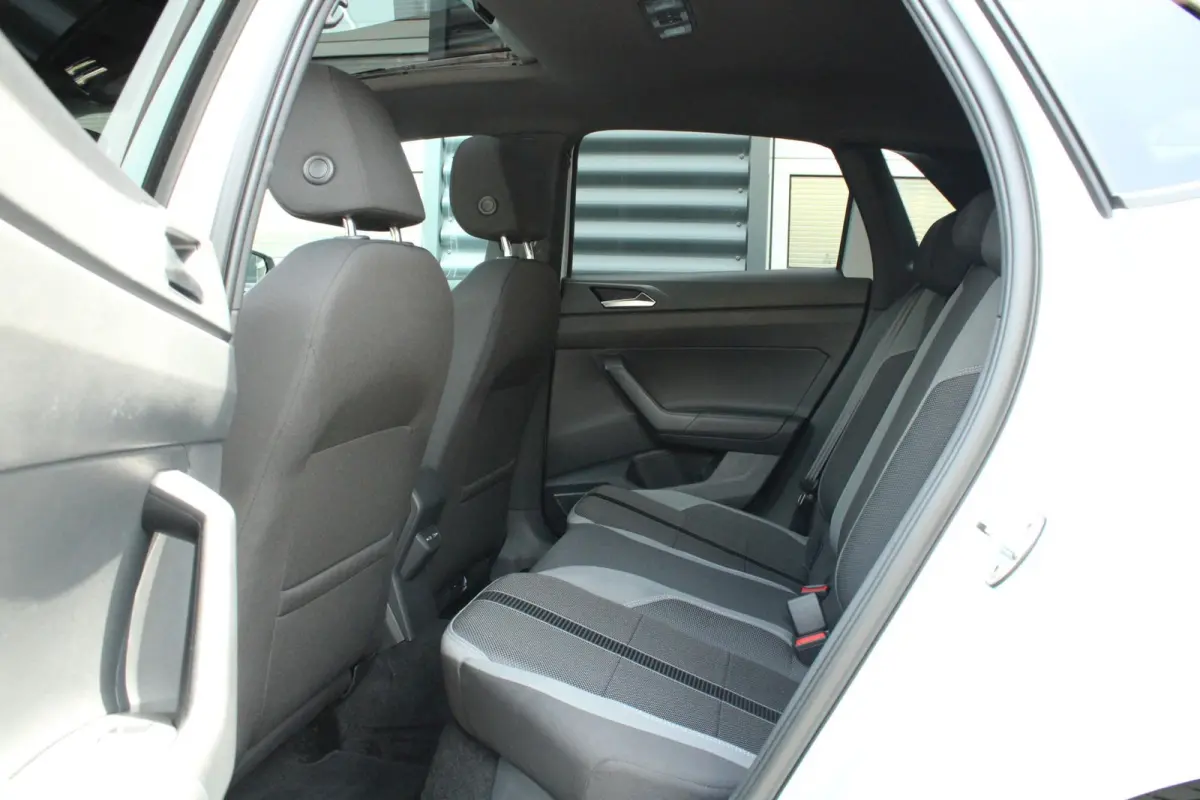 1.0 TSI 95pk DSG 50 Edition | Panoramadak | Stoelverwarming
