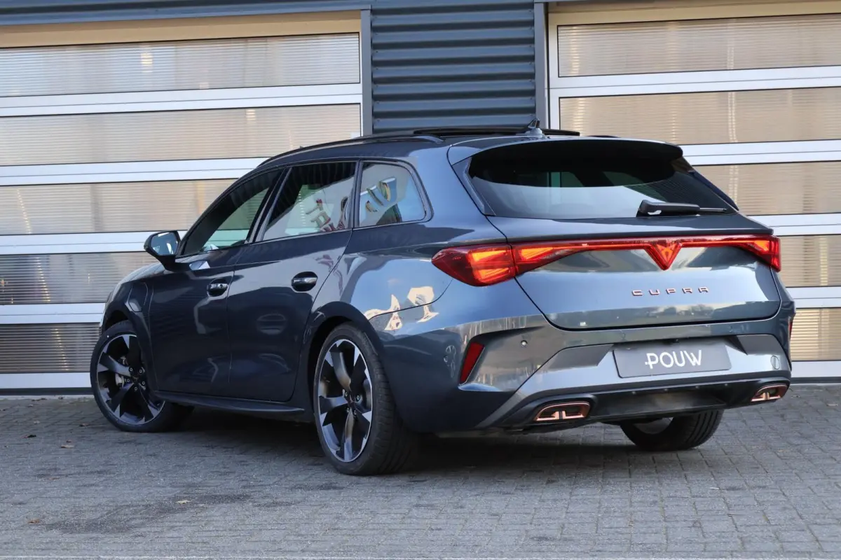 1.5 TSI e-Hybrid 204pk Business | SoH 100% | Panoramadak | Bestuurdersstoel Elekt. | Keyless Entry | Sennheiser Audio | Elektr. Achterklep |