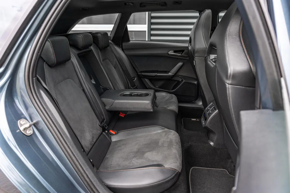 1.5 TSI e-Hybrid 204pk Business | SoH 100% | Panoramadak | Bestuurdersstoel Elekt. | Keyless Entry | Sennheiser Audio | Elektr. Achterklep |
