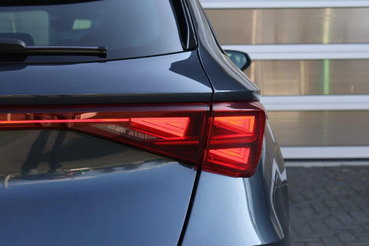 1.5 TSI e-Hybrid 204pk Business | SoH 100% | Panoramadak | Bestuurdersstoel Elekt. | Keyless Entry | Sennheiser Audio | Elektr. Achterklep |