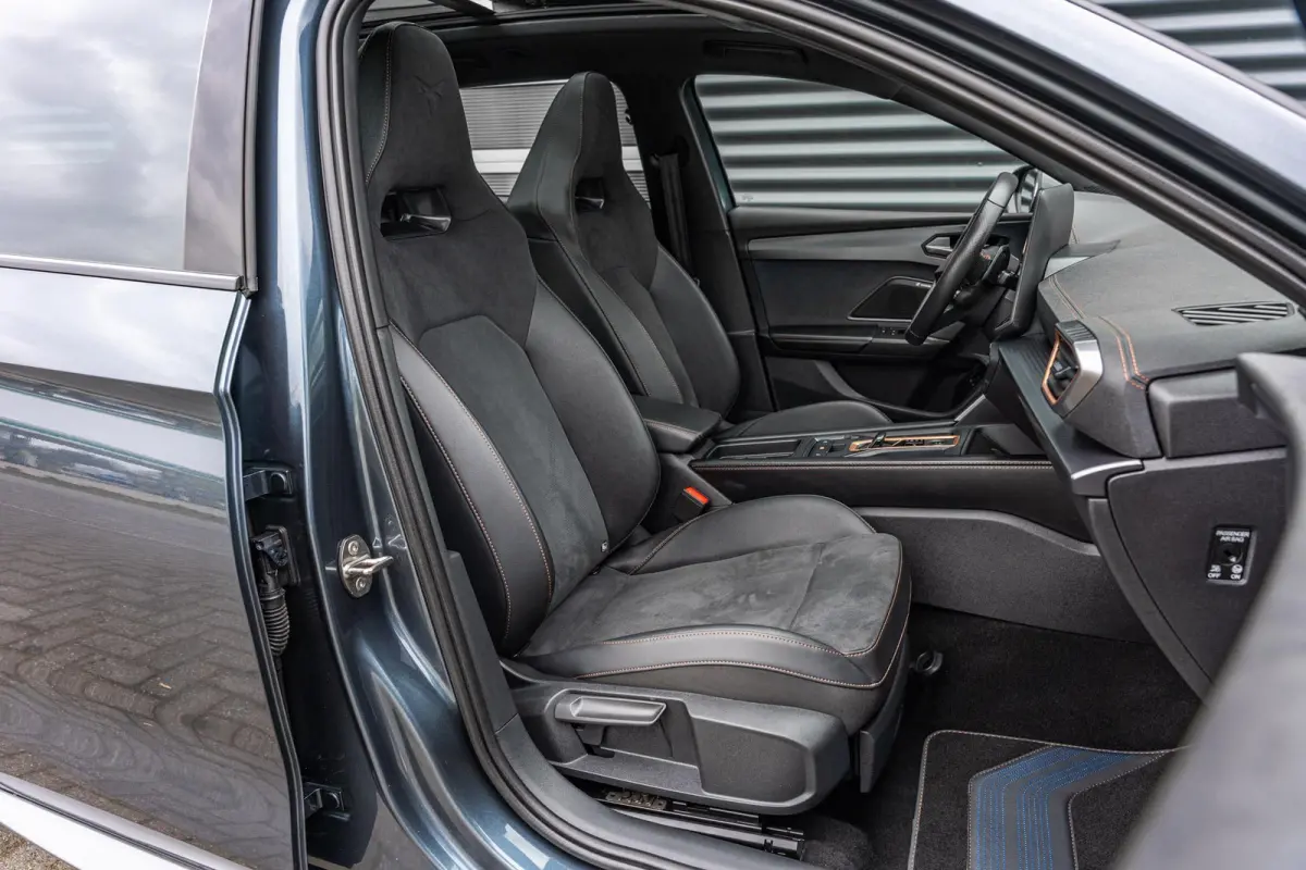 1.5 TSI e-Hybrid 204pk Business | SoH 100% | Panoramadak | Bestuurdersstoel Elekt. | Keyless Entry | Sennheiser Audio | Elektr. Achterklep |