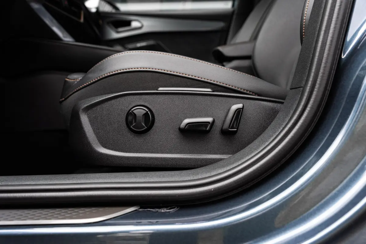 1.5 TSI e-Hybrid 204pk Business | SoH 100% | Panoramadak | Bestuurdersstoel Elekt. | Keyless Entry | Sennheiser Audio | Elektr. Achterklep |