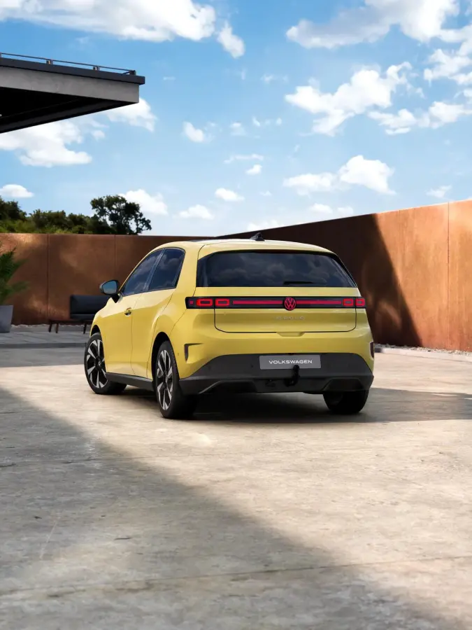 Style First Edition 211pk 52 kWh | LMV 18'' | Apple Carplay/Android Auto