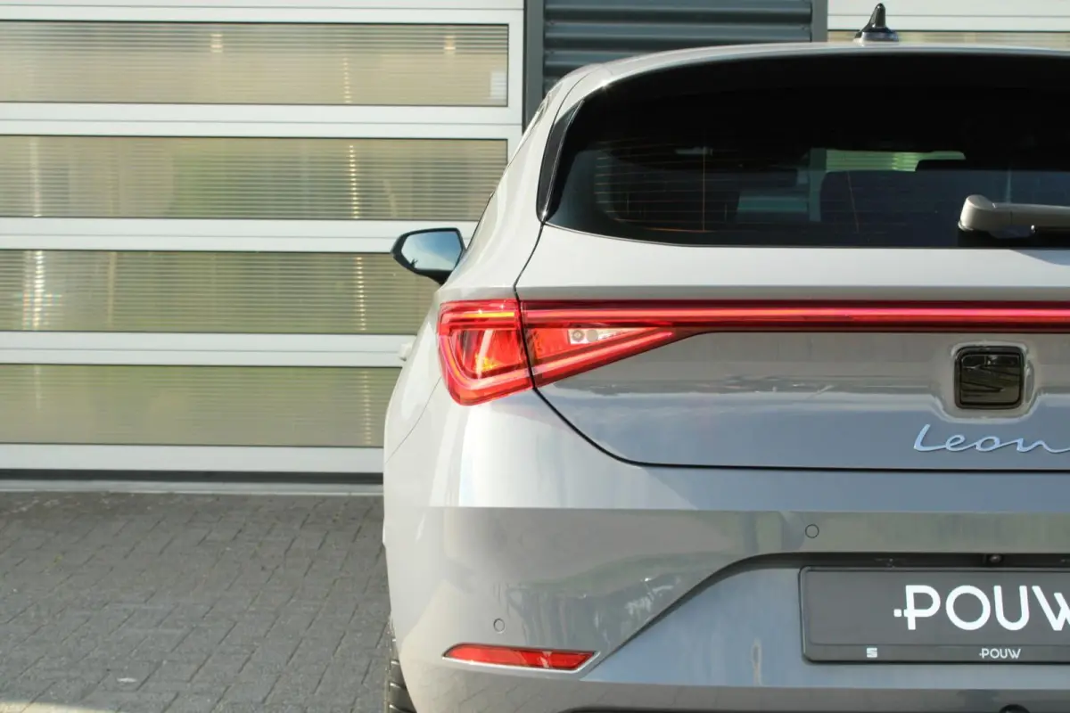 1.5 TSI 204pk DSG e-Hybrid FR Business | LMV 18'' | Trekhaak Uitklapbaar