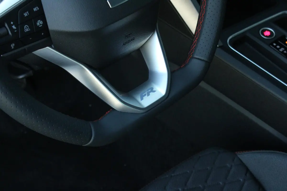1.5 TSI 204pk DSG e-Hybrid FR Business | LMV 18'' | Trekhaak Uitklapbaar