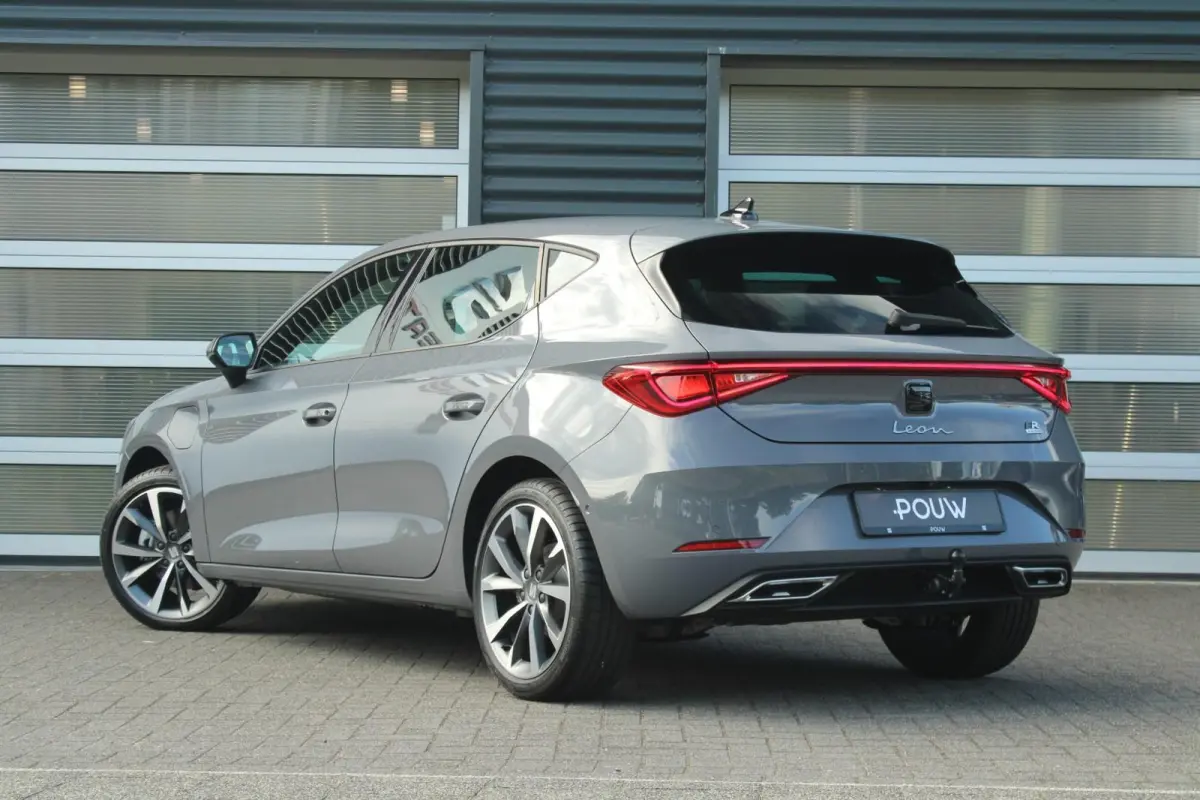 1.5 TSI 204pk DSG e-Hybrid FR Business | LMV 18'' | Trekhaak Uitklapbaar