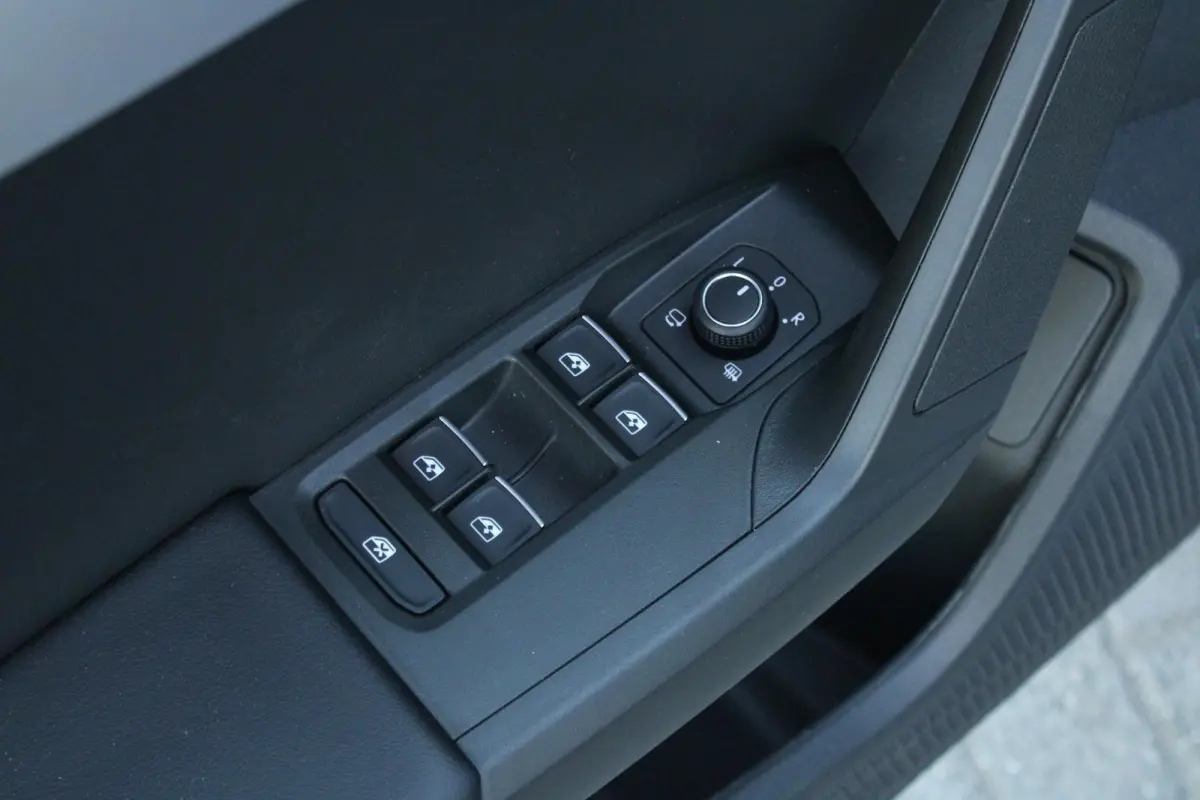 1.5 TSI 204pk DSG e-Hybrid FR Business | LMV 18'' | Trekhaak Uitklapbaar