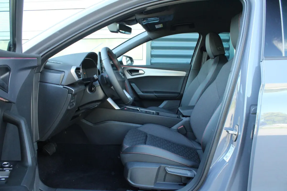 1.5 TSI 204pk DSG e-Hybrid FR Business | LMV 18'' | Trekhaak Uitklapbaar
