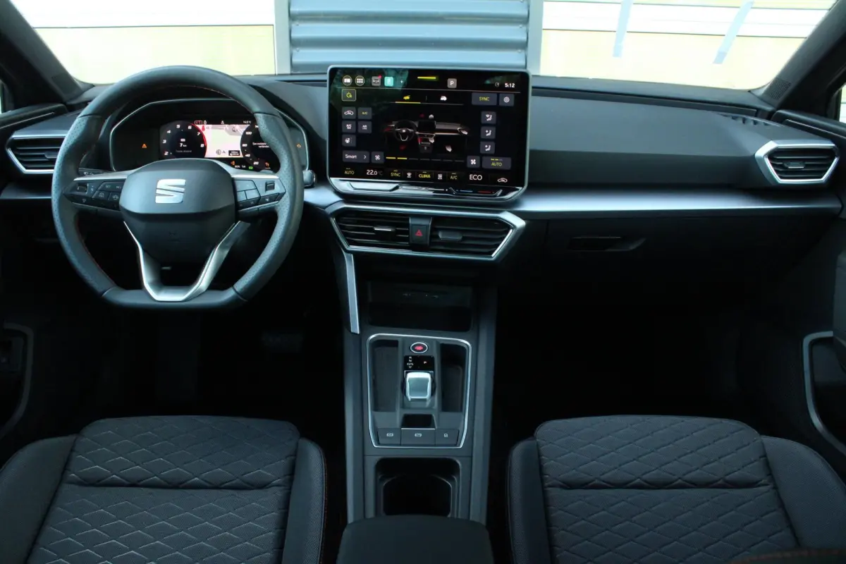 1.5 TSI 204pk DSG e-Hybrid FR Business | LMV 18'' | Trekhaak Uitklapbaar