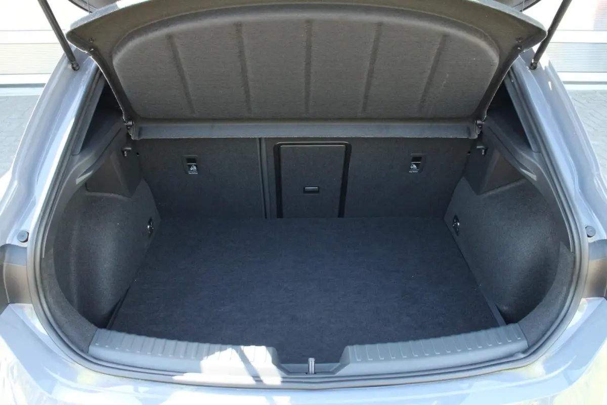 1.5 TSI 204pk DSG e-Hybrid FR Business | LMV 18'' | Trekhaak Uitklapbaar