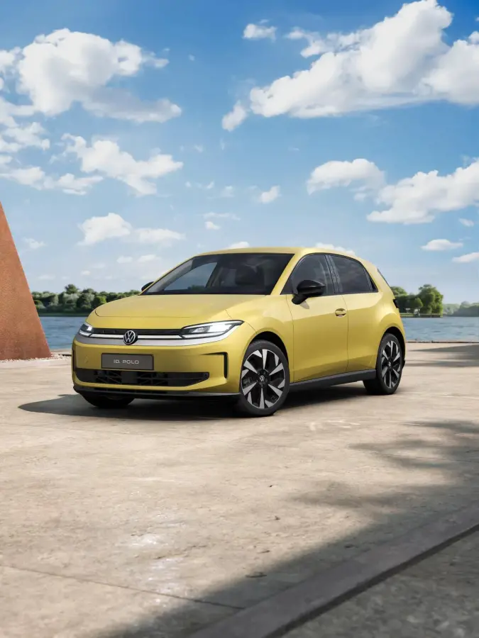 211pk Life First Edition 52 kWh | 17"  Velgen | Stoelverwarming