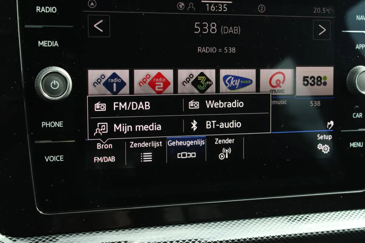 1.0 TSI 115pk DSG Life Edition | Climate Control | Trekhaak Wegklapbaar