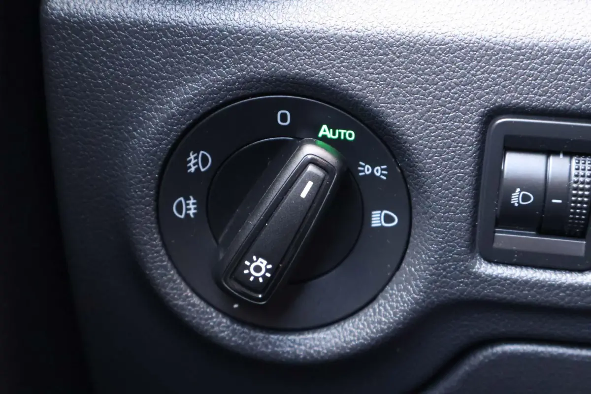 1.0 TSI 95pk Business Edition | Camera | Cruise Control | Android Auto / Apple CarPlay | Verwarmbare Voorstoelen