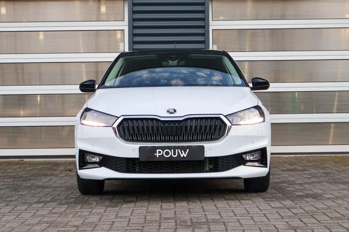 1.0 TSI 95pk Business Edition | Camera Achter | Stoelverwarming | Parkeersensoren Voor / Achter | Apple CarPlay/ Android Auto | Keyless