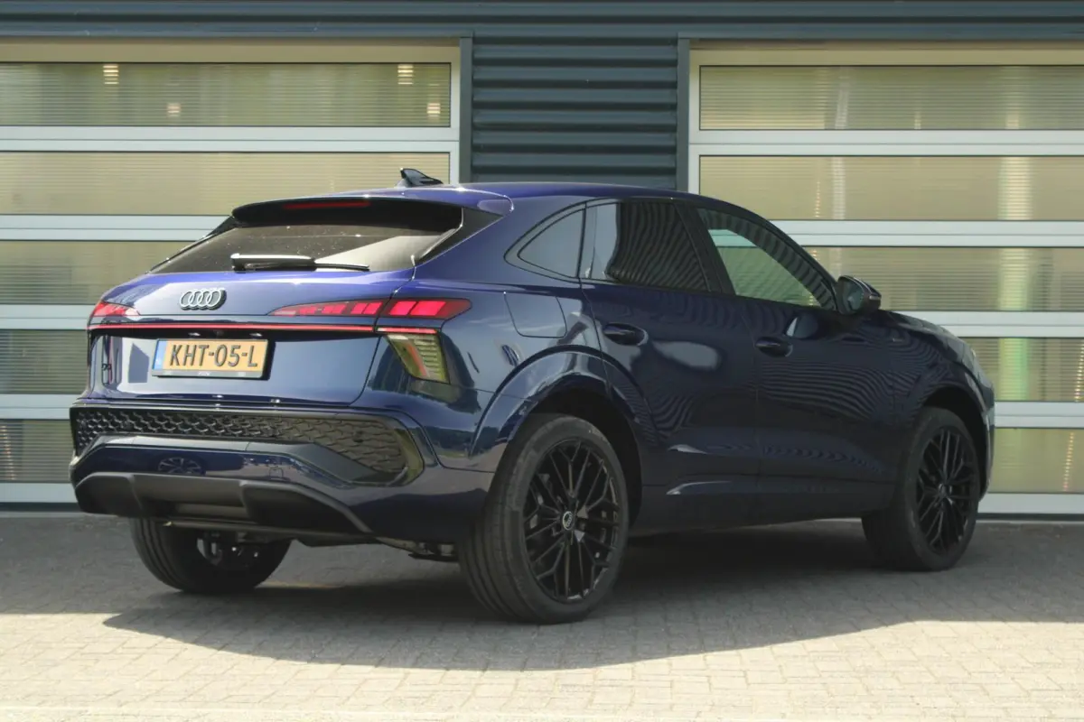 1.5 e-hybrid 272pk S edition | 20" Velgen | Parkeerassistent