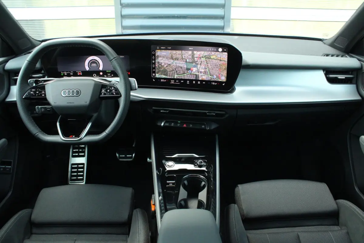 1.5 e-hybrid 272pk S edition | 20" Velgen | Parkeerassistent