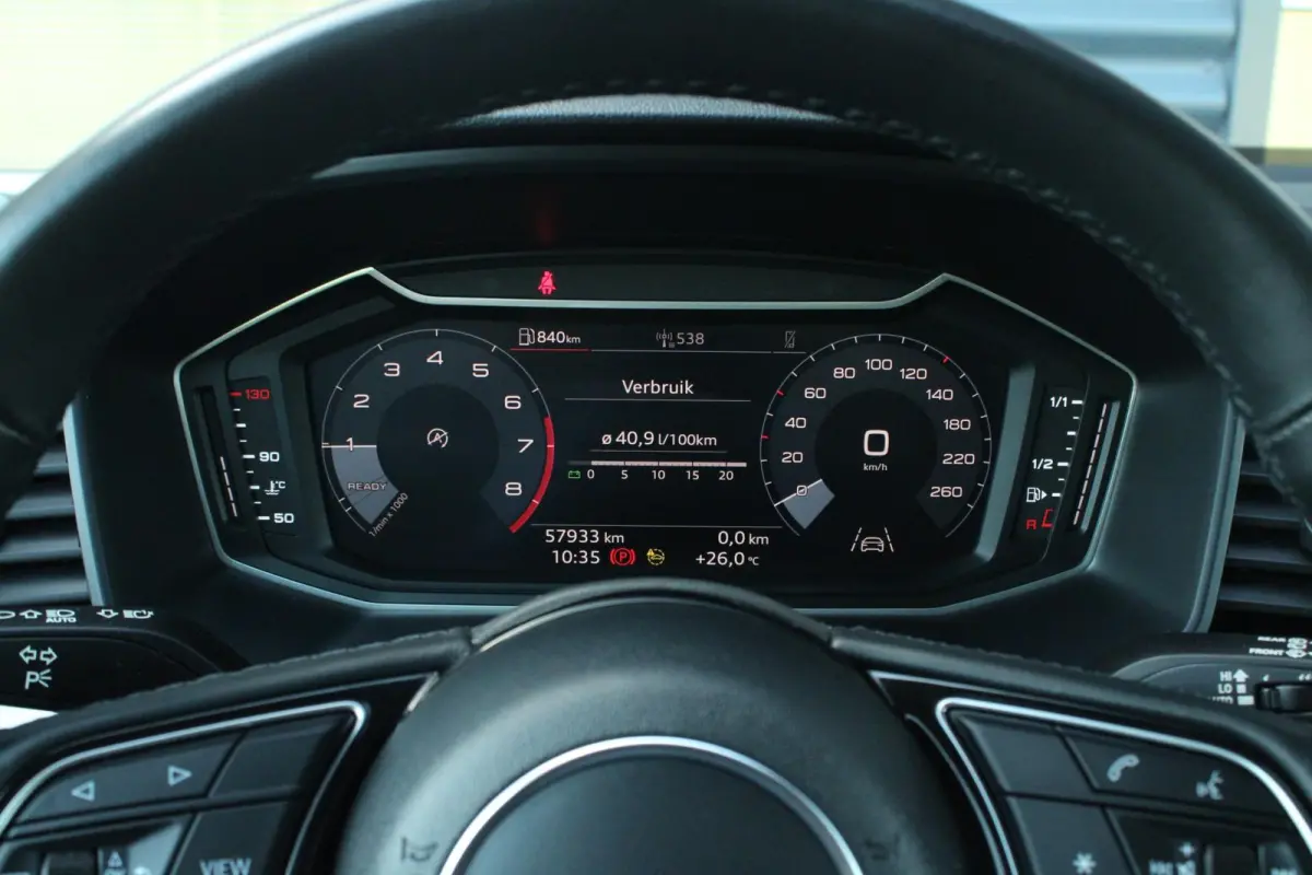 25 TFSI 95pk Pro Line | Apple Carplay & Android Auto | DAB | Cruise Control | Lane Assist | Sportstuur | Midden Armsteun