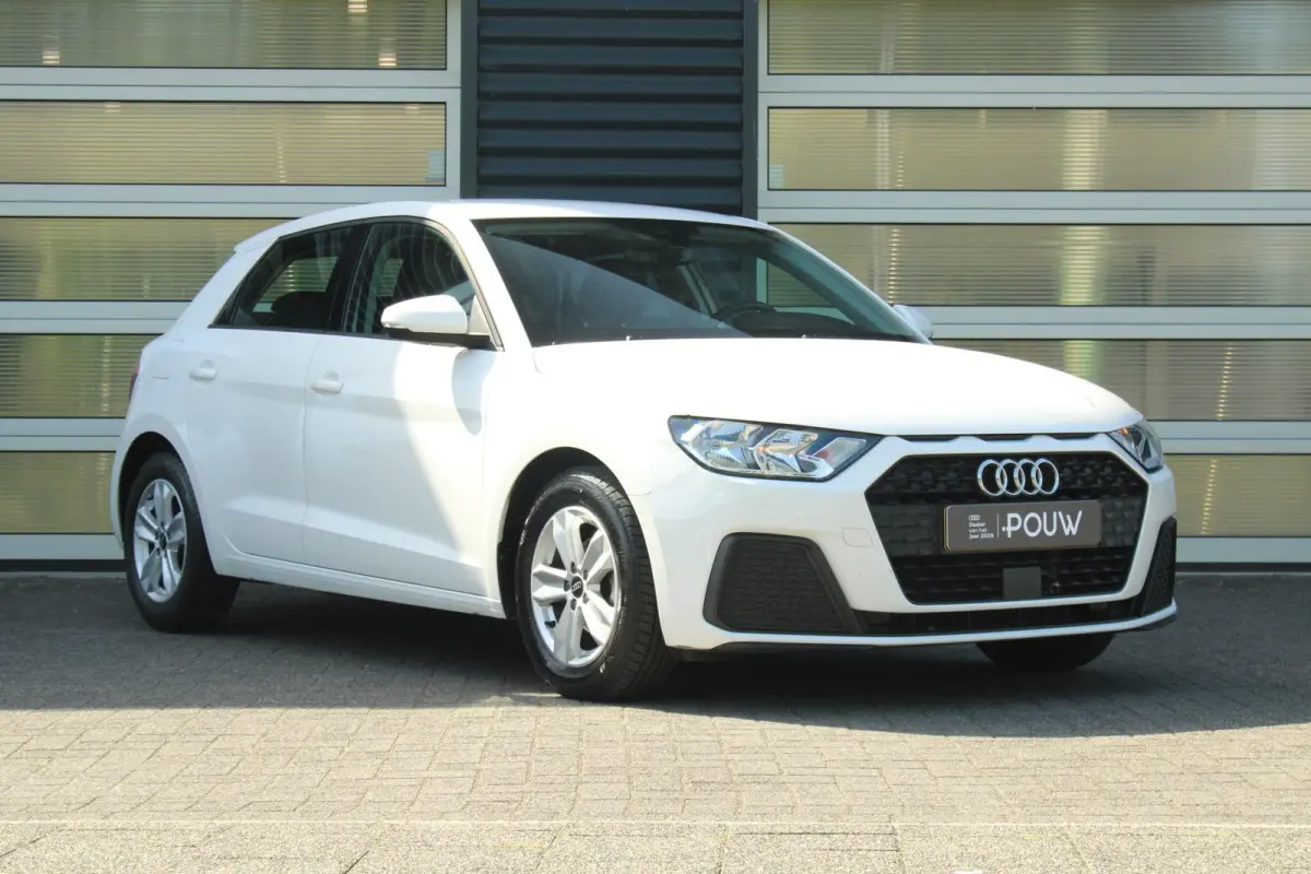 25 TFSI 95pk Pro Line | Apple Carplay & Android Auto | DAB | Cruise Control | Lane Assist | Sportstuur | Midden Armsteun