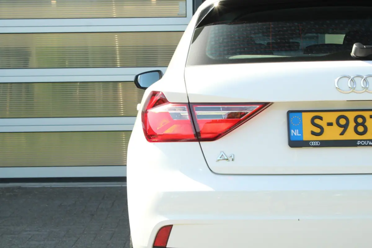 25 TFSI 95pk Pro Line | Apple Carplay & Android Auto | DAB | Cruise Control | Lane Assist | Sportstuur | Midden Armsteun
