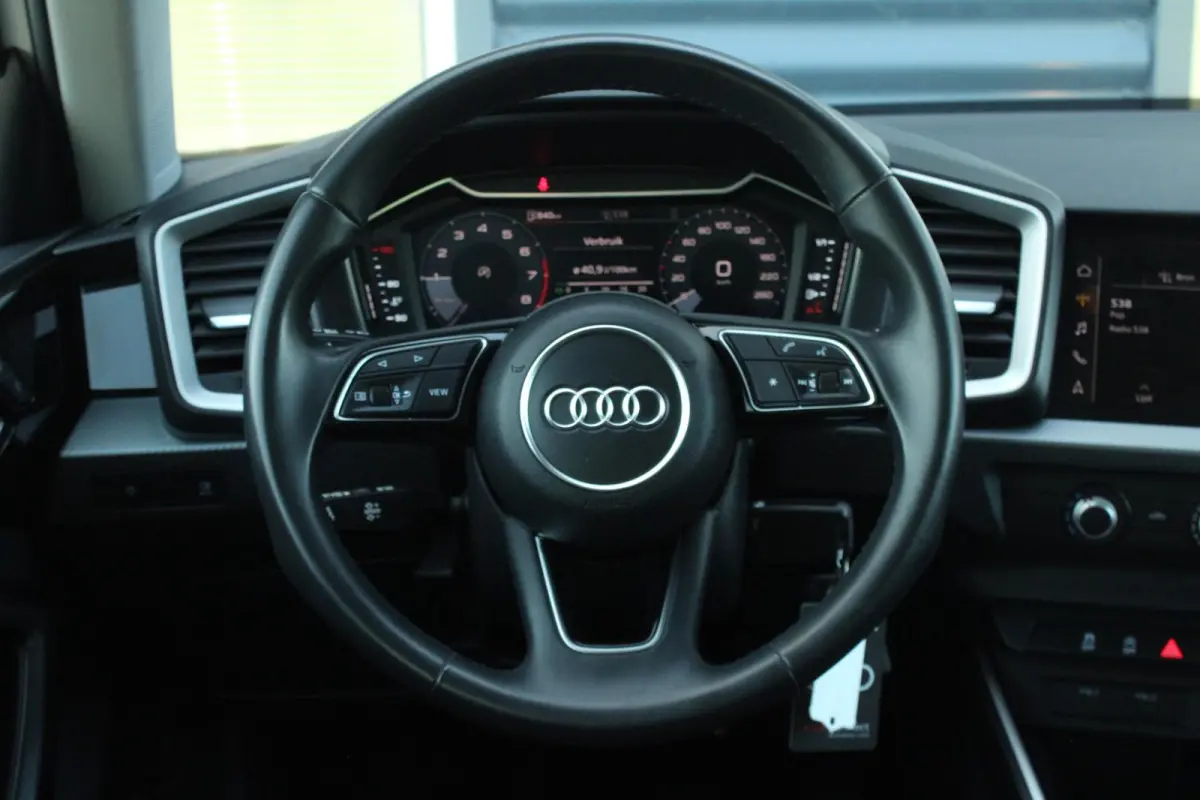 25 TFSI 95pk Pro Line | Apple Carplay & Android Auto | DAB | Cruise Control | Lane Assist | Sportstuur | Midden Armsteun