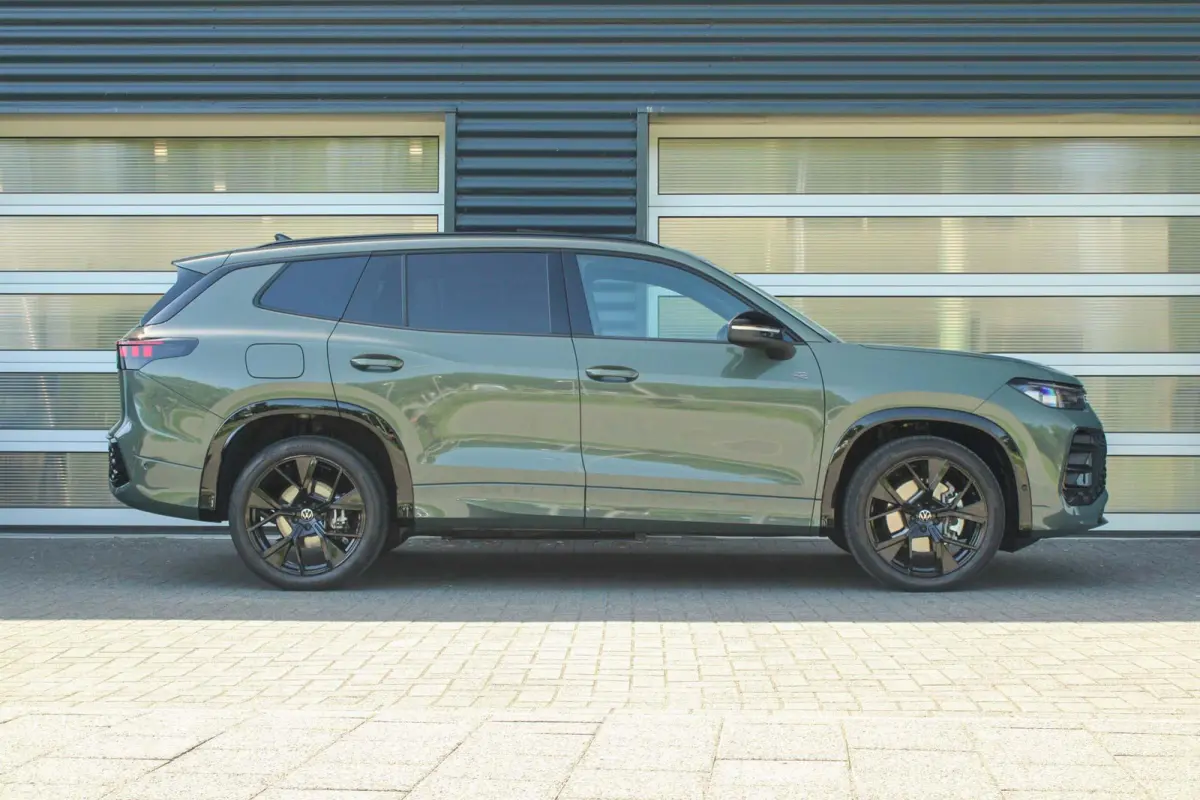 1.5 eHybrid 204pk R-Line Edition | Panoramadak | 20" Velgen