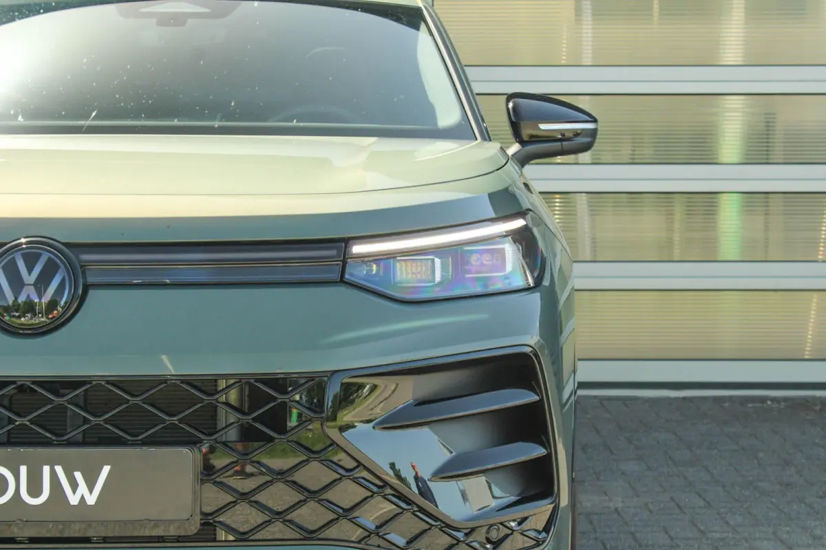 1.5 eHybrid 204pk R-Line Edition | Panoramadak | 20" Velgen